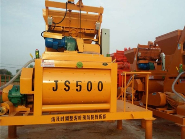 怎樣調(diào)試混凝土攪拌機(jī)設(shè)備呢？